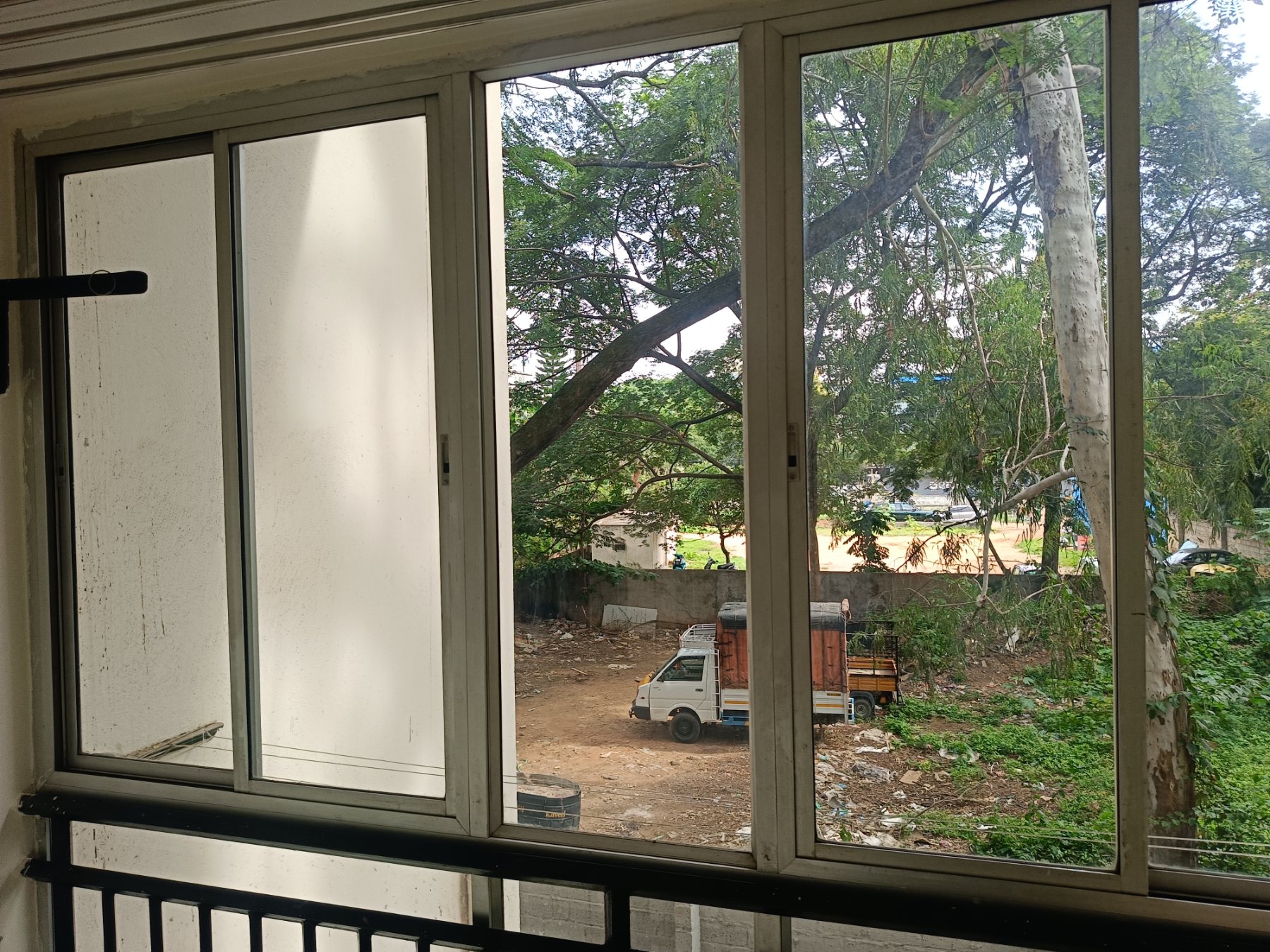 Aluminium Sliding Window Repair in Mantri Woodlands, Arekere Gate, Bannerghatta Road, Bengaluru, Karnataka 560076 - Kutbi Aluminium Glass & Hardware