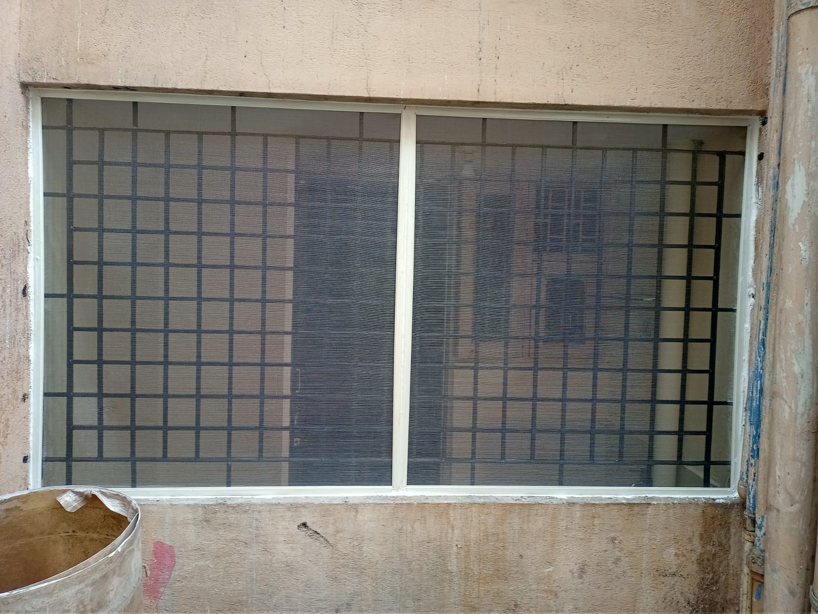 Mosquito Mesh Window Installation at Mubaraka Apartment, JP Nagar Phase 5, Bengaluru - Kutbi Aluminium Glass & Hardware (After / Completed Work)