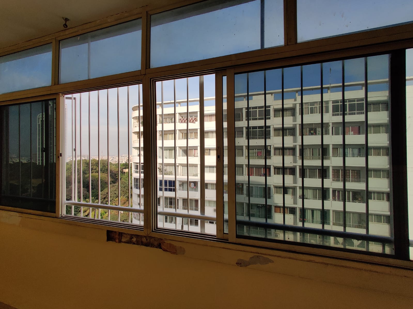 Aluminium Window Repair in Klassik Benchmark, Bannerghatta Road, Kalena Agrahara, Bengaluru, Karnataka 560076 - Kutbi Aluminium Glass & Hardware