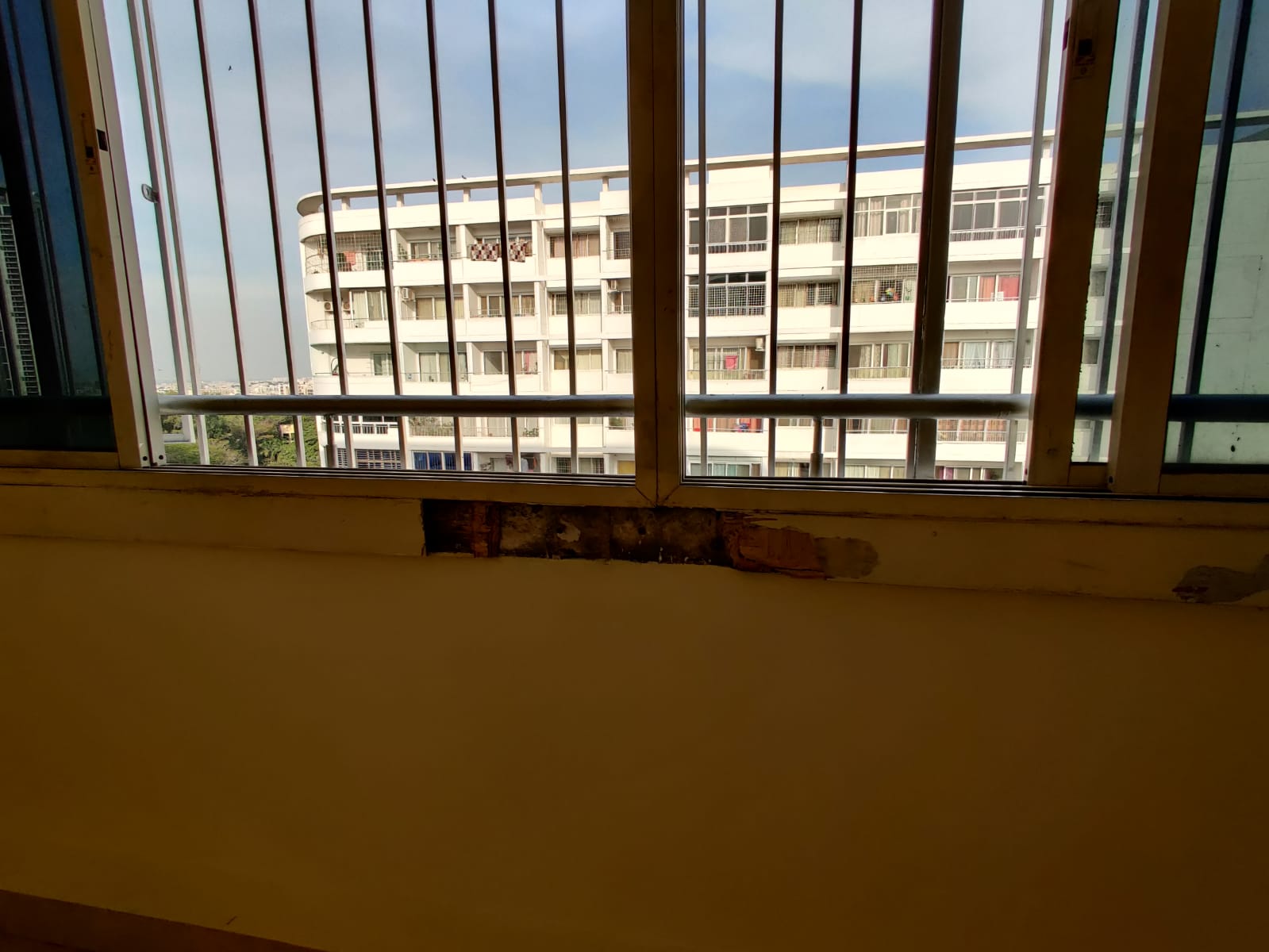 Aluminium Window Repair in Klassik Benchmark, Bannerghatta Road, Kalena Agrahara, Bengaluru, Karnataka 560076 - Kutbi Aluminium Glass & Hardware