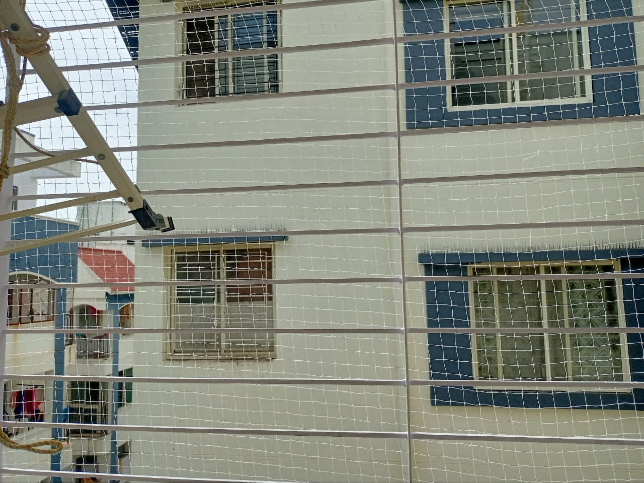 Pigeon Net Installation in Kanakapura, Bengaluru, Karnataka, Bengaluru - Kutbi Aluminium Glass & Hardware
