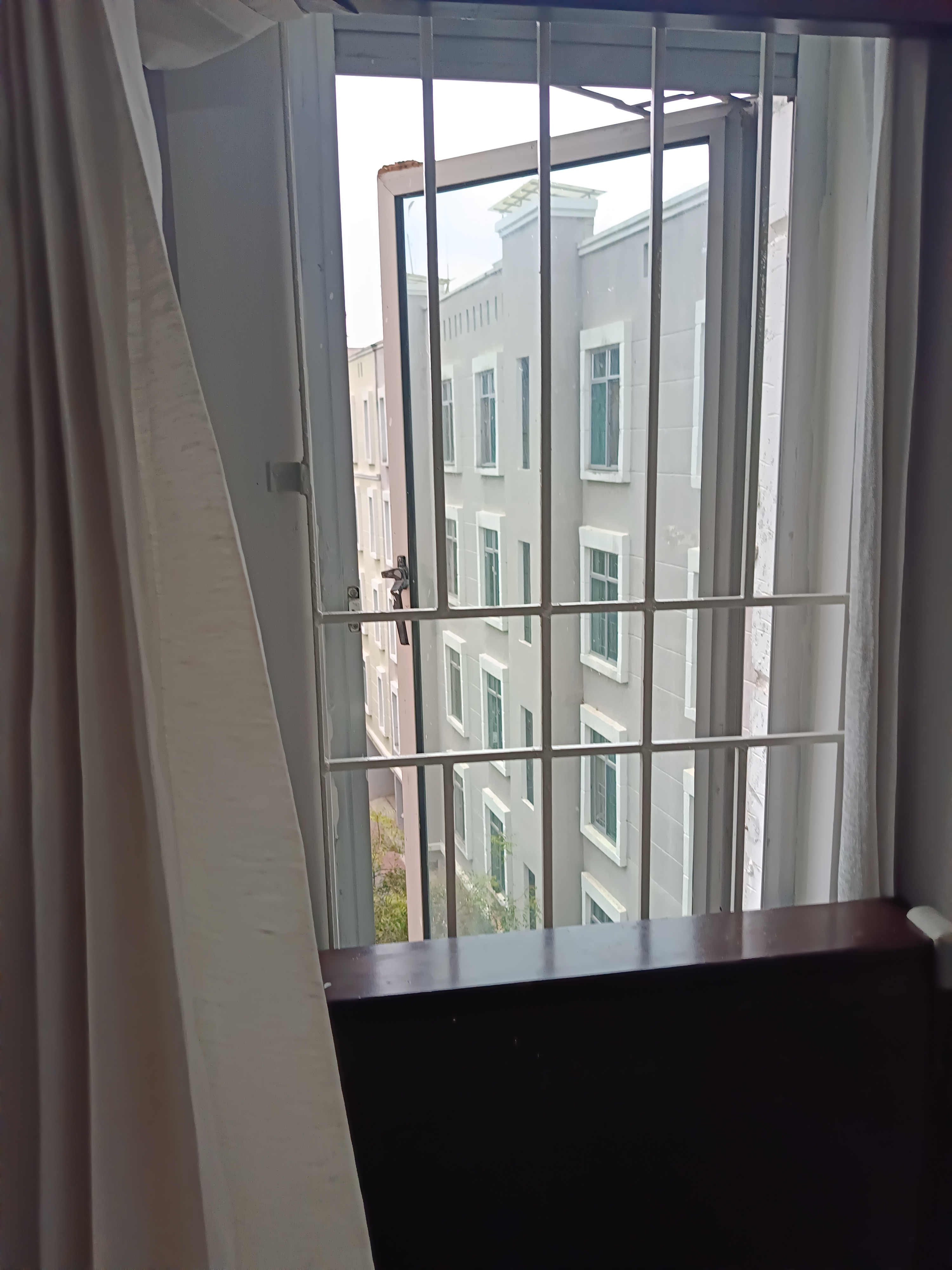 Aluminium Window Hardware Replacement in Brigade Meadows, Bengaluru, Bengaluru - Kutbi Aluminium Glass & Hardware