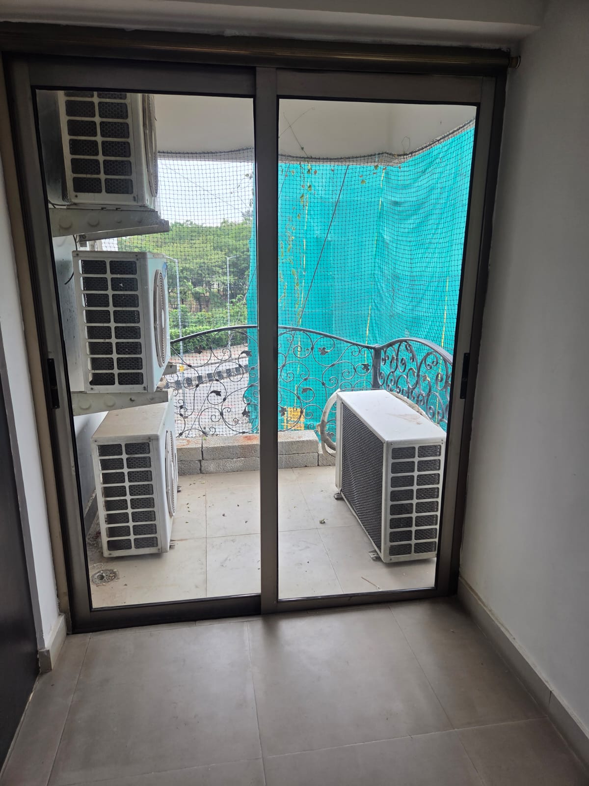 Aluminium Sliding Door Lock Replacement in Halasuru, Bengaluru, Bengaluru - Kutbi Aluminium Glass & Hardware