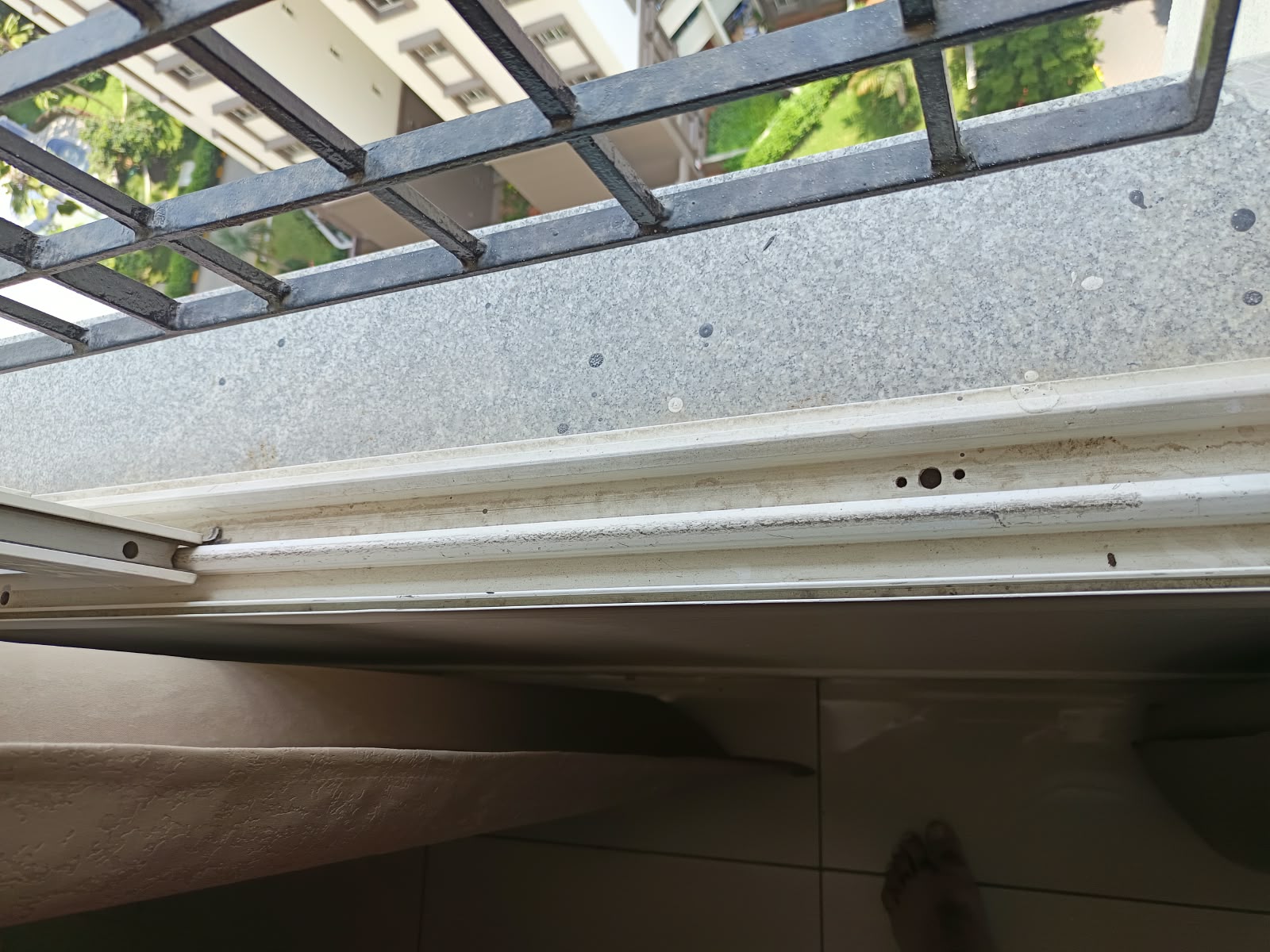 Aluminium Sliding Window Wheel Replacement in Sobha Hillview Apartments, Kanakapura Road, Bengaluru, Karnataka, Bengaluru - Kutbi Aluminium Glass & Hardware