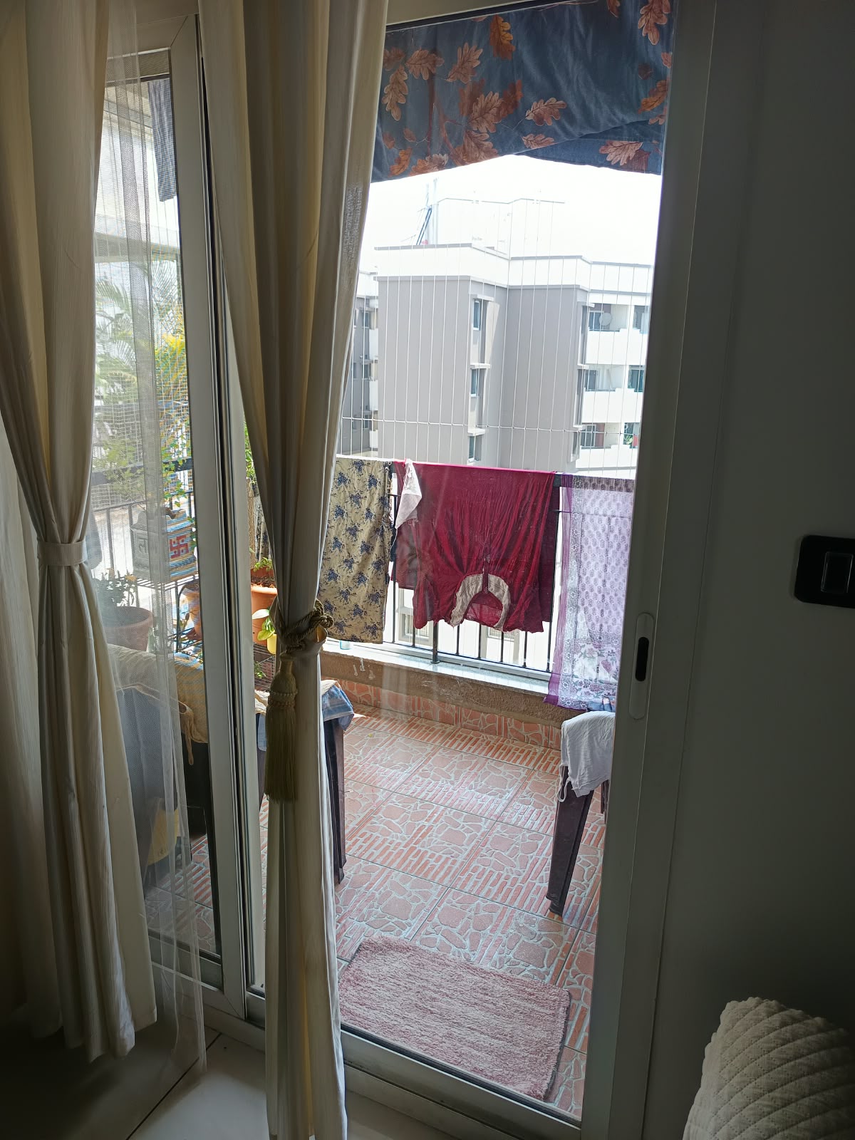 Aluminium Sliding Window Wheel Replacement in Sobha Hillview Apartments, Kanakapura Road, Bengaluru, Karnataka, Bengaluru - Kutbi Aluminium Glass & Hardware
