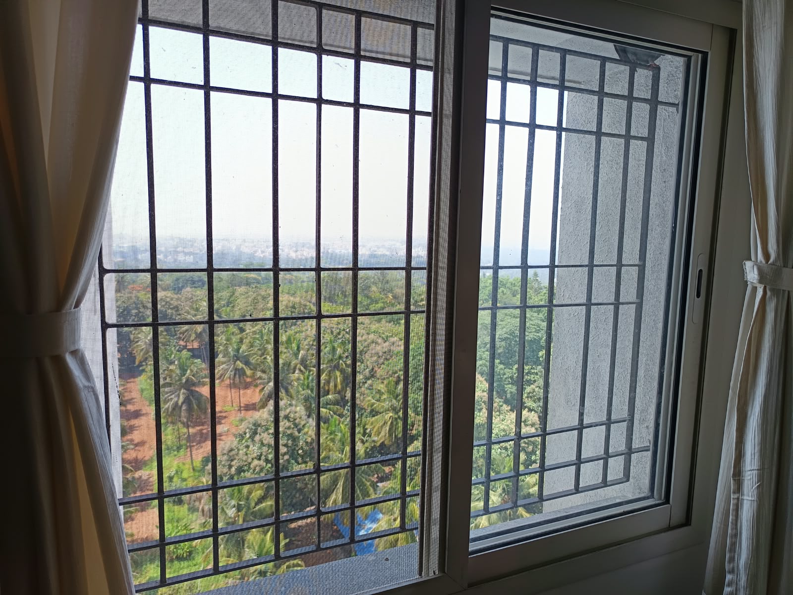 Aluminium Sliding Window Wheel Replacement in Sobha Hillview Apartments, Kanakapura Road, Bengaluru, Karnataka, Bengaluru - Kutbi Aluminium Glass & Hardware