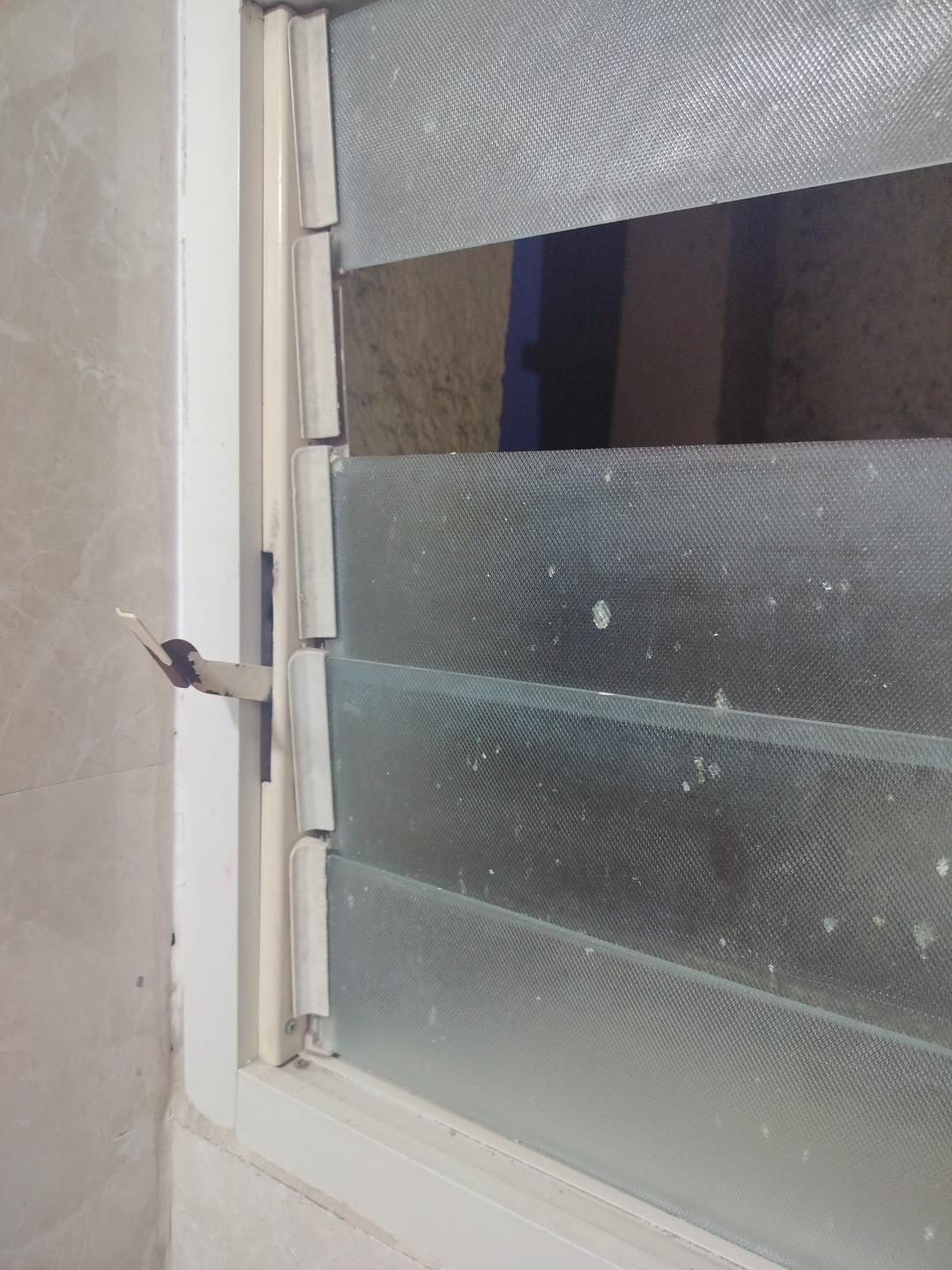 Bathroom Window Glass Replacement at HM World City Road, J. P. Nagar, Bengaluru - Kutbi Aluminium Glass & Hardware (Before)