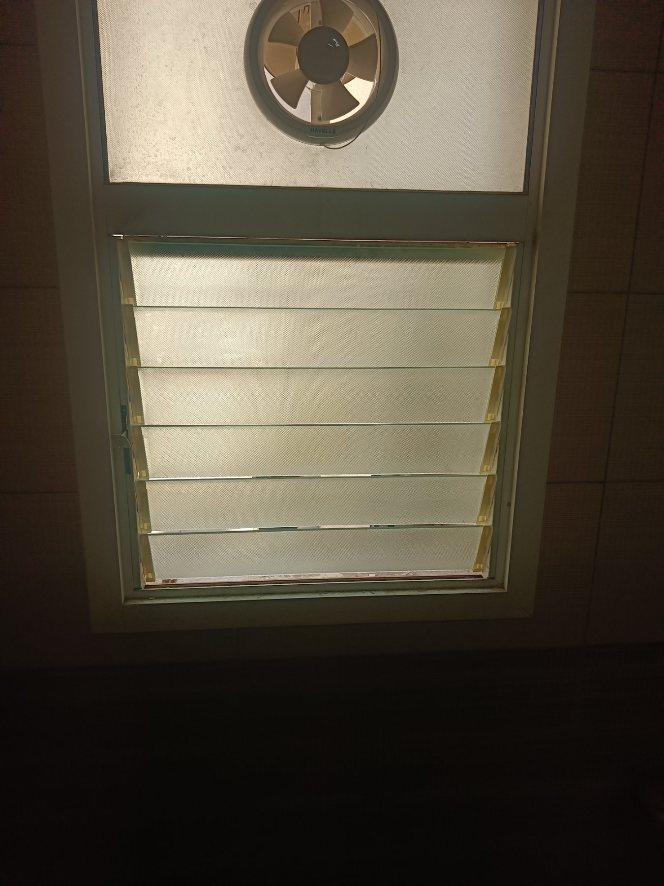 Bathroom Louver Replacement at Sobha Forest View, Kanakapura Road, Bengaluru - Kutbi Aluminium Glass & Hardware (After / Completed Work)