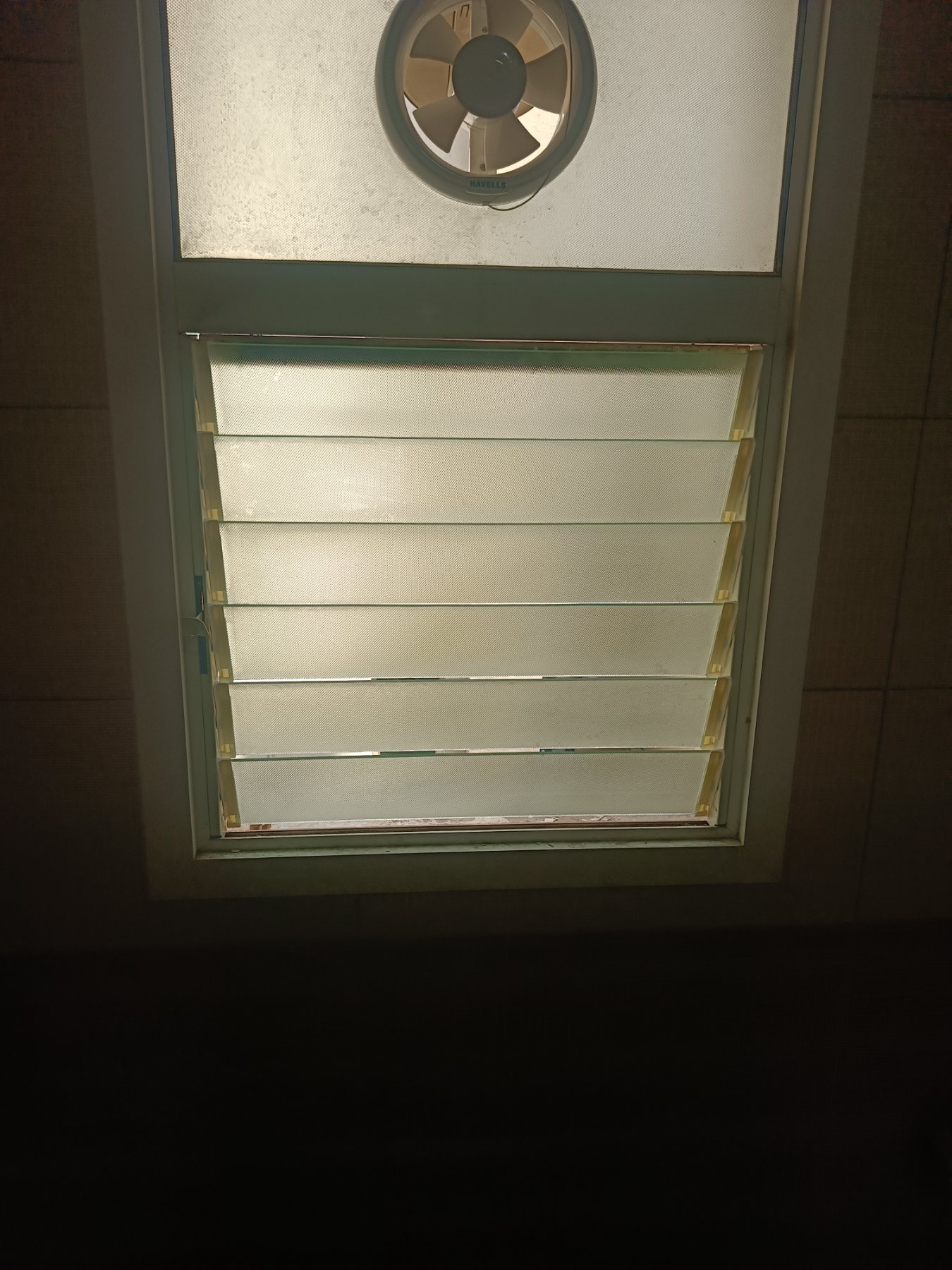 Bathroom Louver Replacement at Sobha Forest View, Kanakapura Road, Bengaluru - Kutbi Aluminium Glass & Hardware (After / Completed Work)